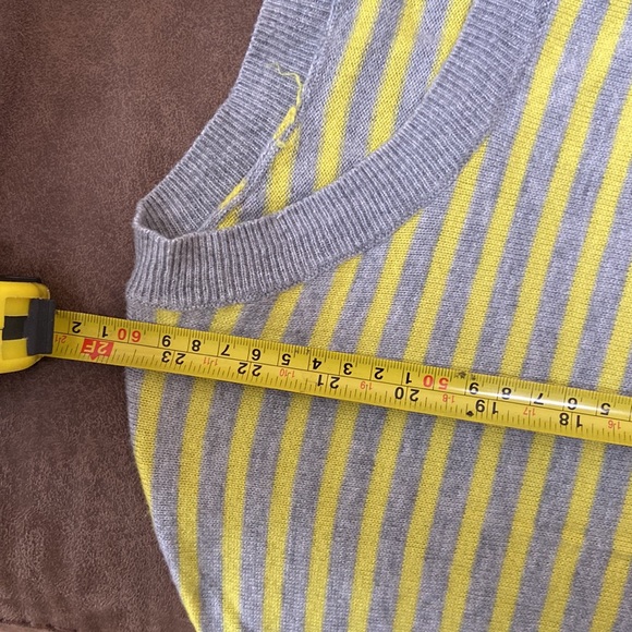 Gap striped sweater; S - Picture 6 of 6